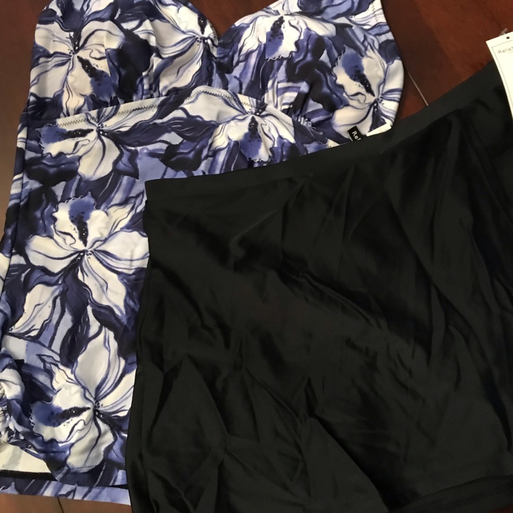 Relativity Blue & White Floral Swimwear NWT 14 - Picture 2 of 8
